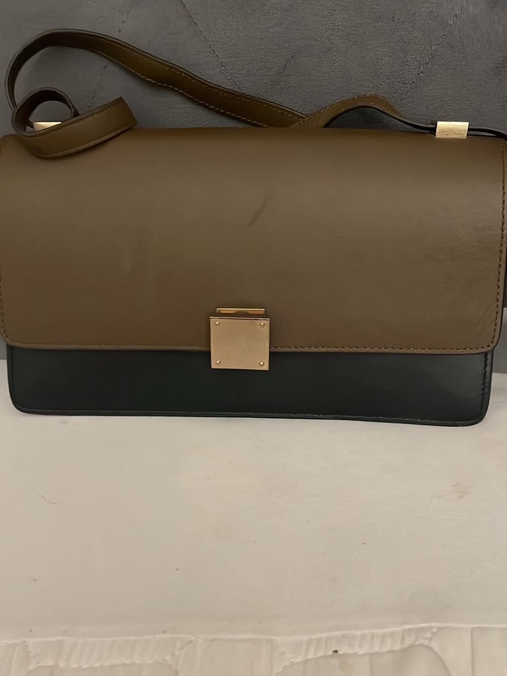 Classic Two-Tone Leather Shoulder Bag in Olive and Black